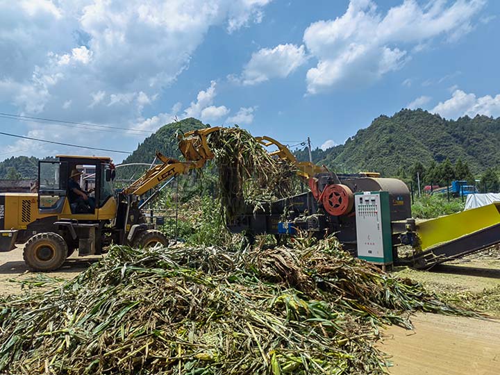 秸秆青贮粉碎机